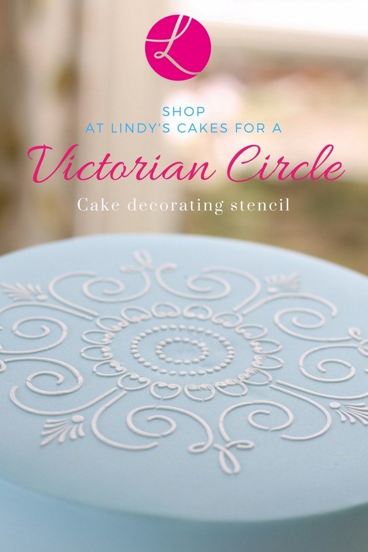 Victorian circle stencil used on the top of a 7 inch cake