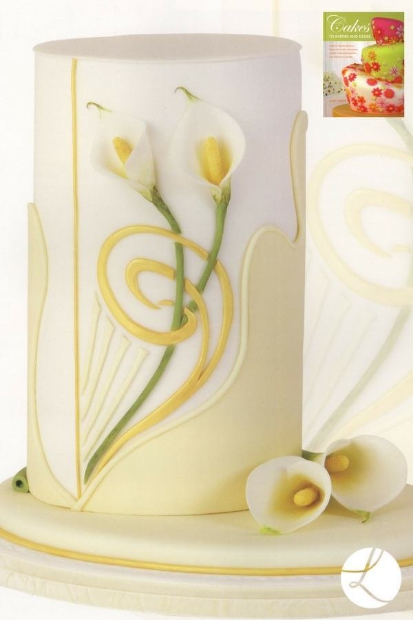 Cala lily cake by Lindy Smith from her book 'Cakes to inspire and desire'