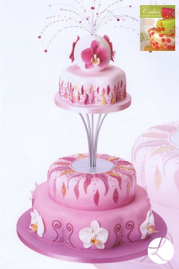 Pink moth orchid cake by Lindy Smith from her book 'Cakes to inspire and desire'