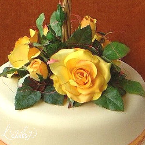 How to make sugar roses class with Lindy Smith Ludlow, SHROPSHIRE