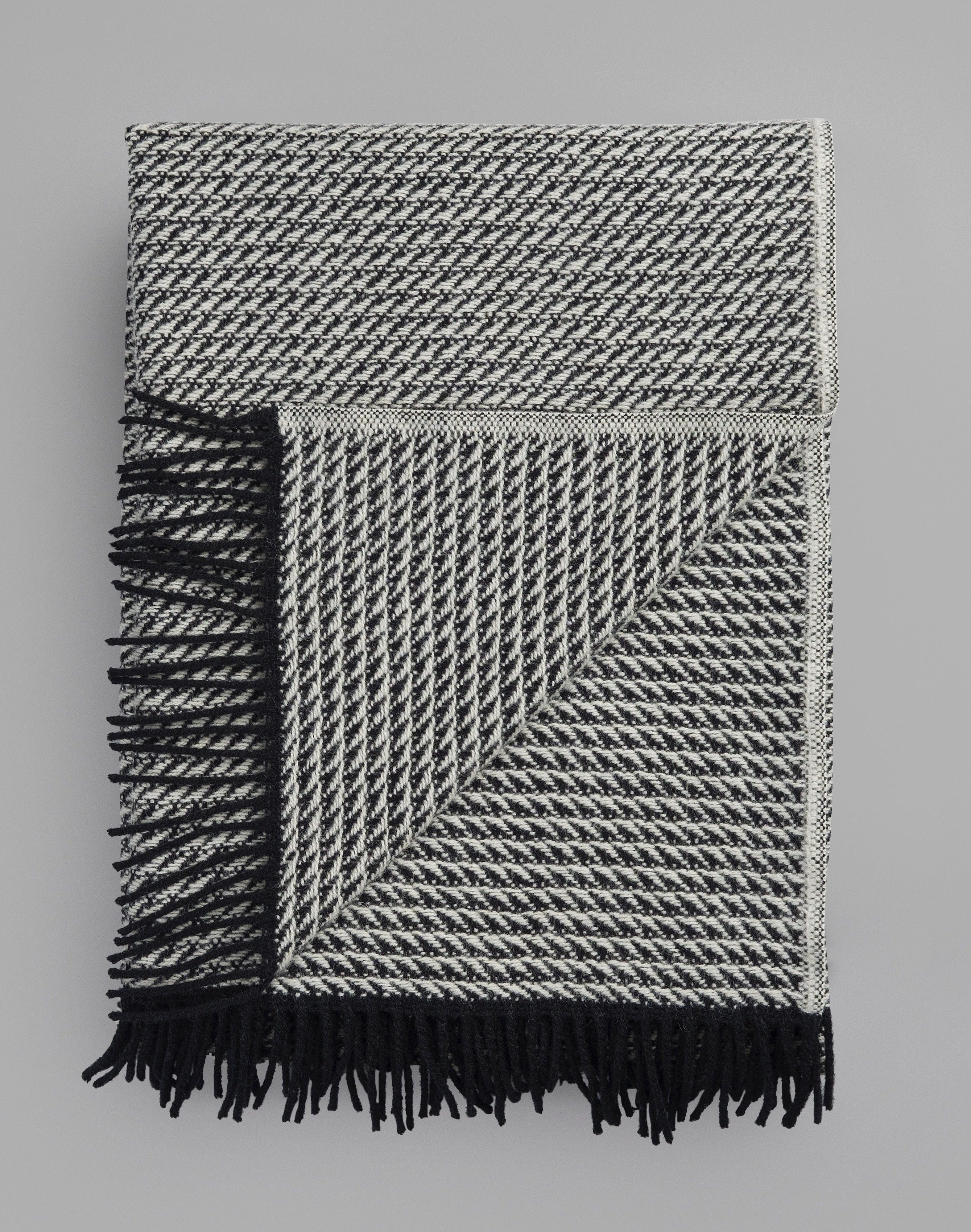 Norwegische Feinwolldecke Røros Tweed Frogner 150x210cm