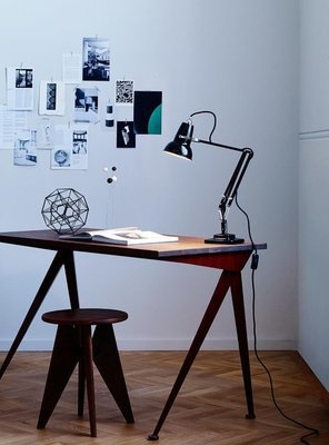 1227™ Mini Design Tischleuchte von Anglepoise 1227™ Mini Design Tischleuchte von Anglepoise