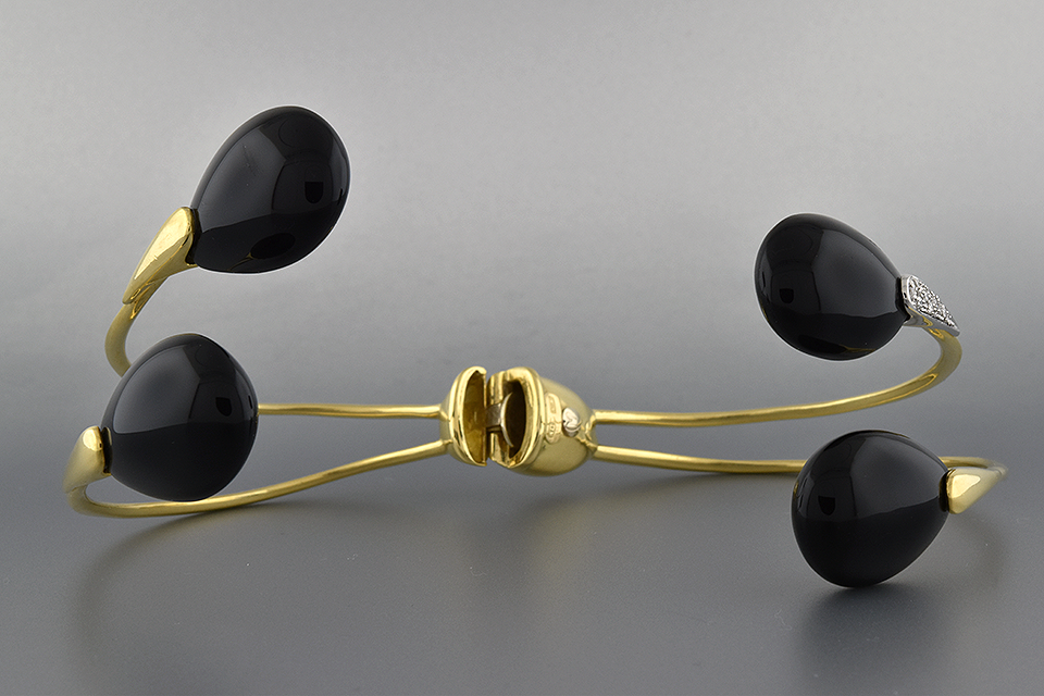Item #6516 Bold Onyx Bypass Bracelet