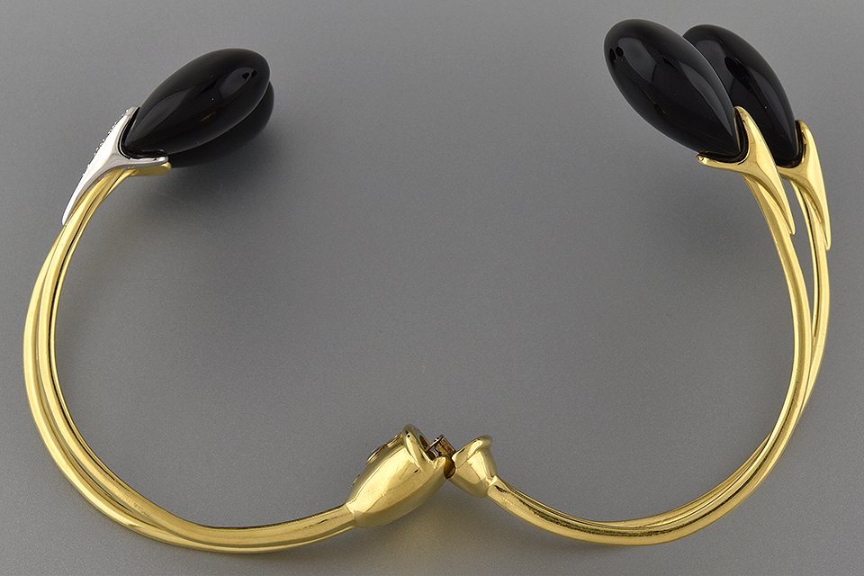 Item #6516 Bold Onyx Bypass Bracelet