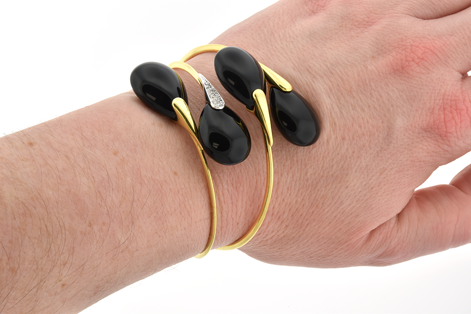 Item #6516 Bold Onyx Bypass Bracelet