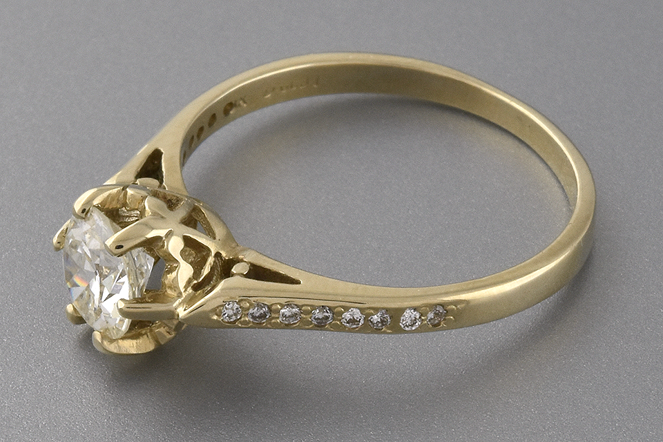 Vintage Buttercup Setting Diamond Engagement Ring