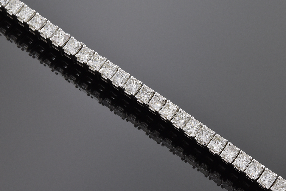 Item #6814 Princess Cut Diamond Line Bracelet 6814