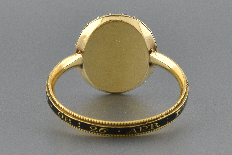 Hair Ring with Gemstone and Enamel