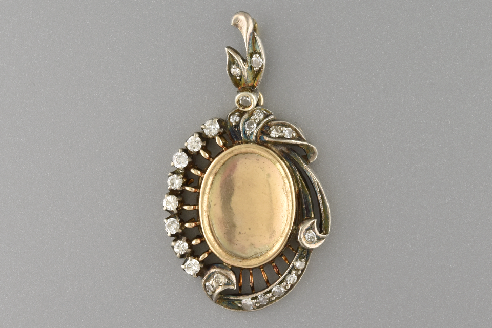 Victorian Two Tone Diamond Locket