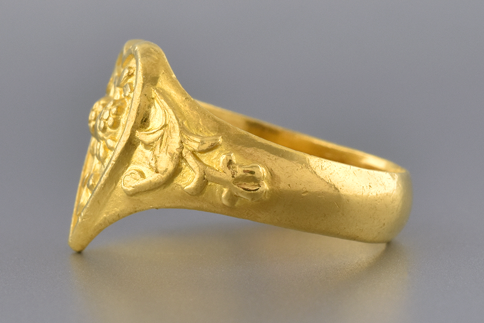 Carved Design Heart Ring In 22 Karat Gold