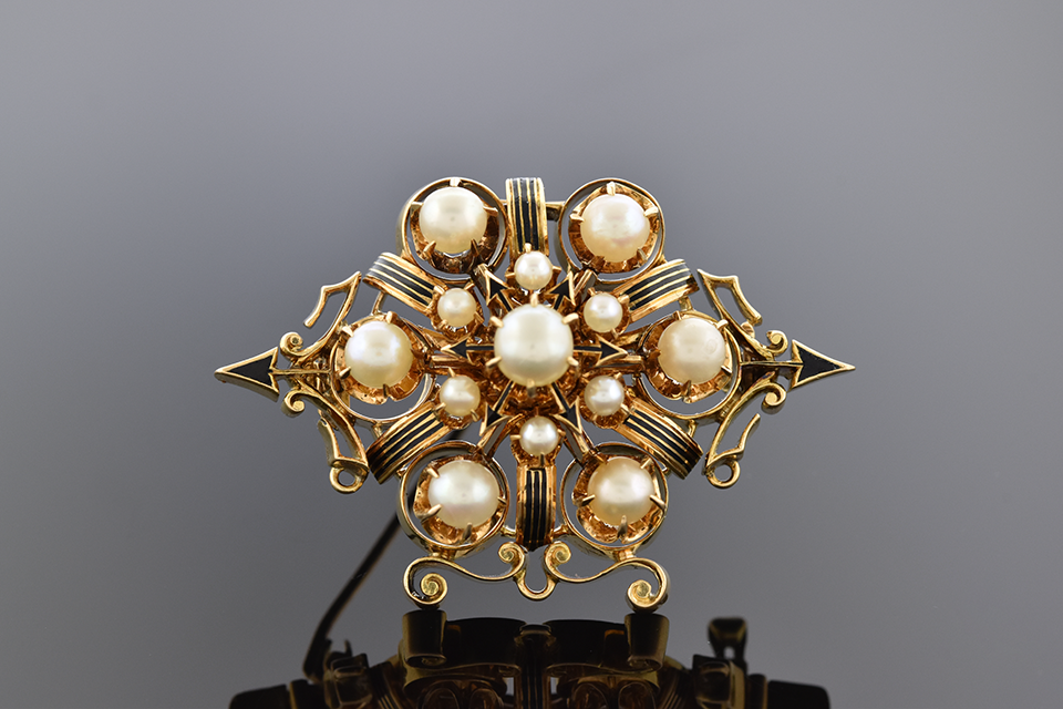 Item #4631 Beautiful Arrows Victorian Pearl Mourning Brooch 4631