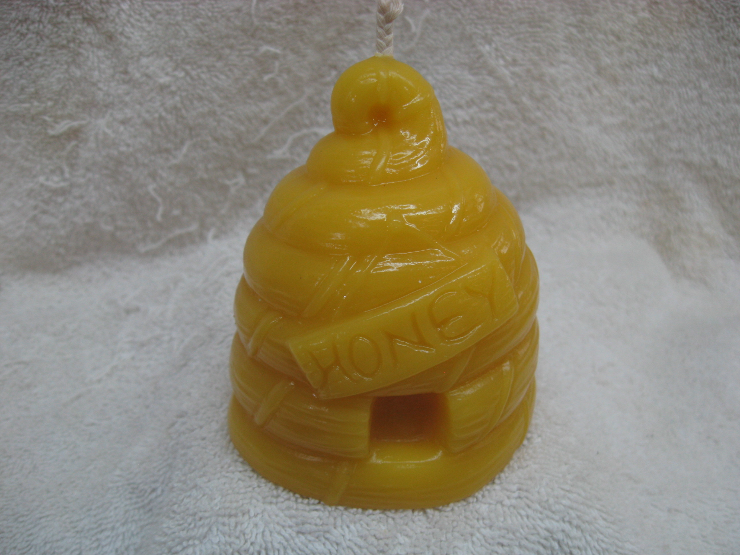 Honey Skep Candle 00012