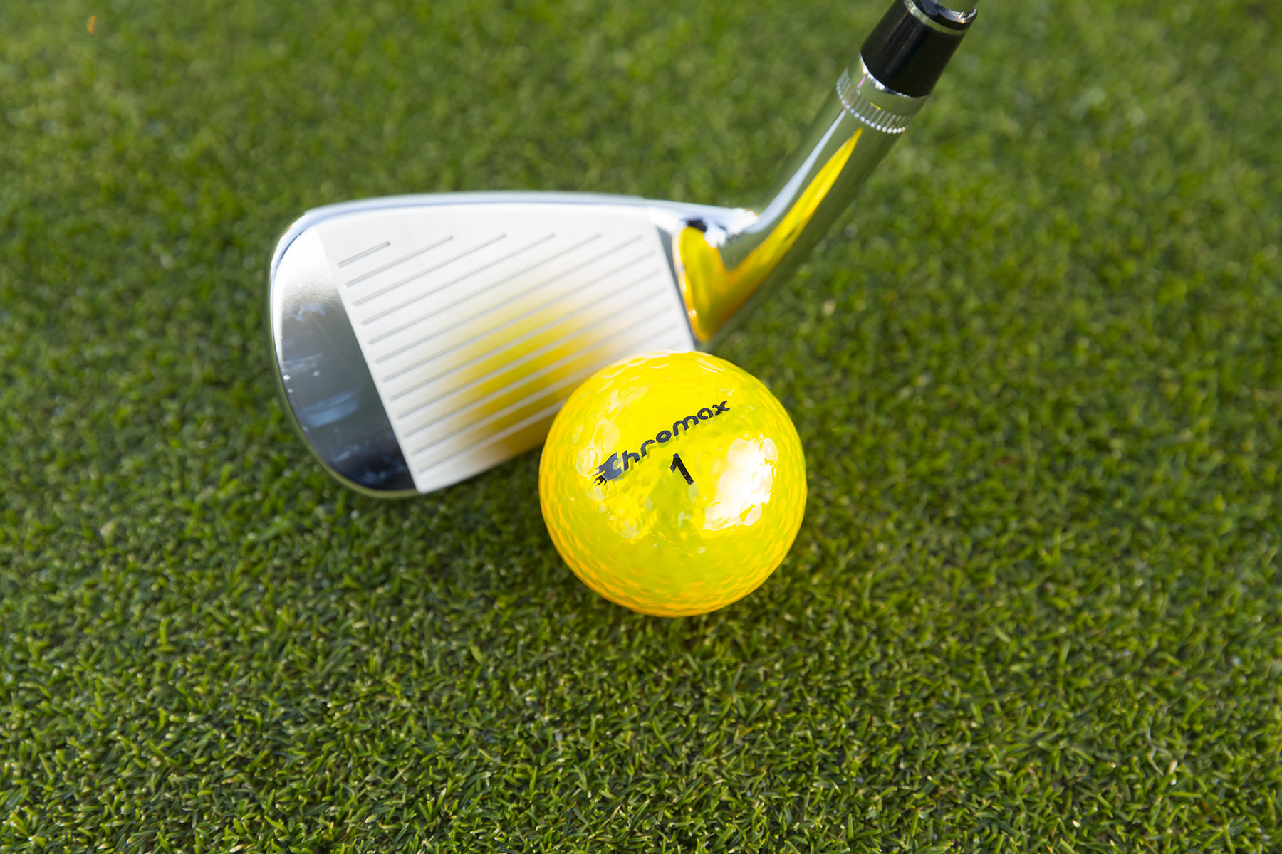 Chromax yellow golf ball M5 with wedge