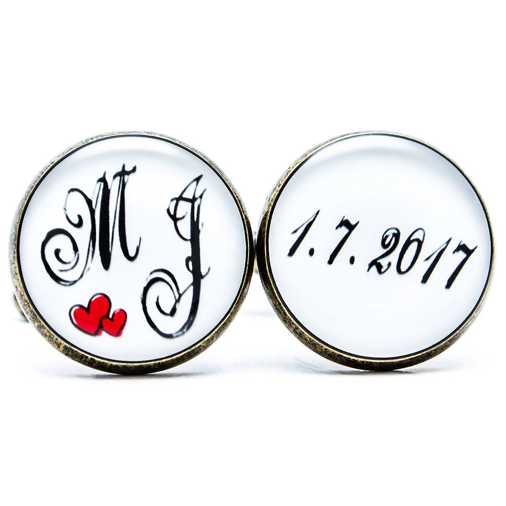 Monogram so srdiečkami a dátumom 00132