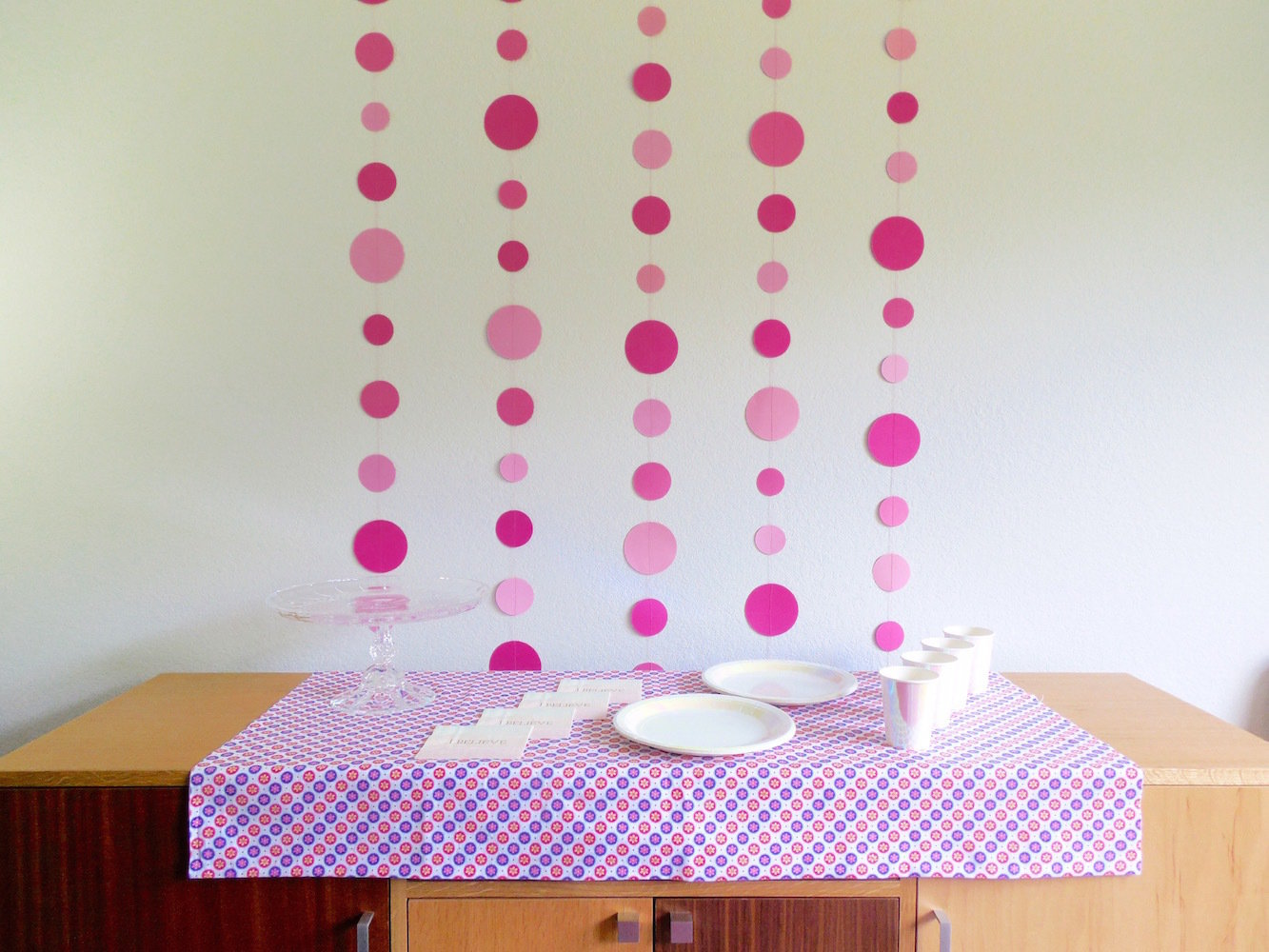 Dot Garland, Pink