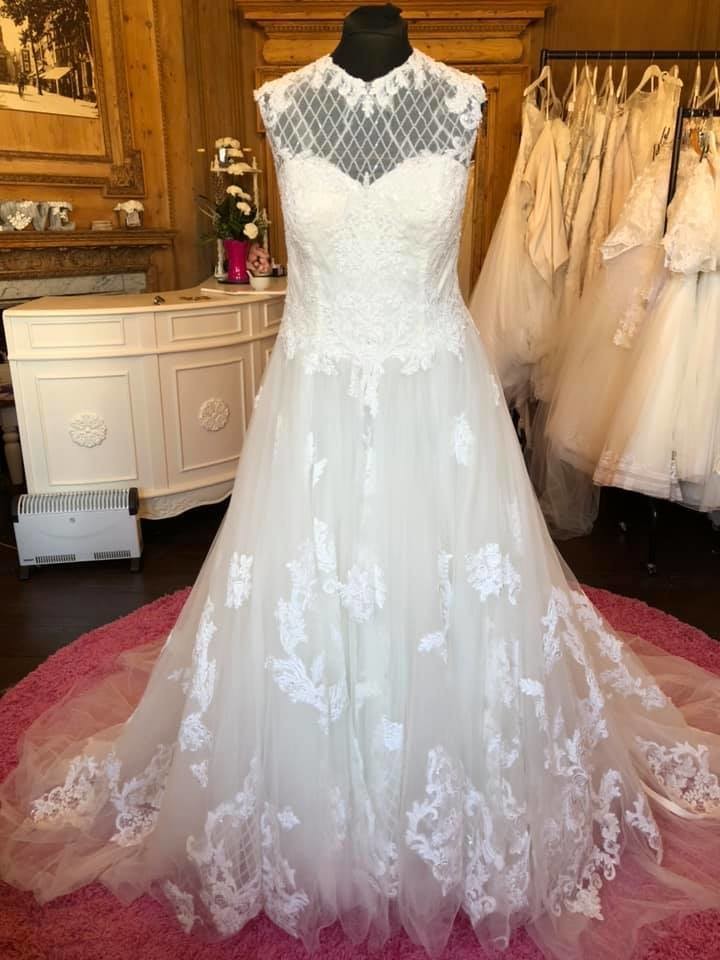 Size 22 24 Wedding Dress